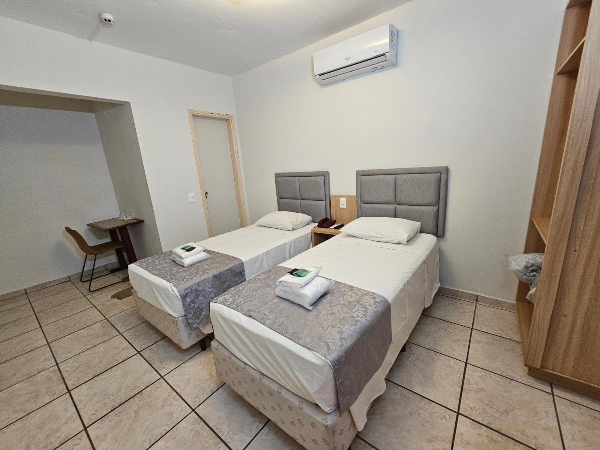 Optimum Plaza Hotel Monte Alto Exterior foto